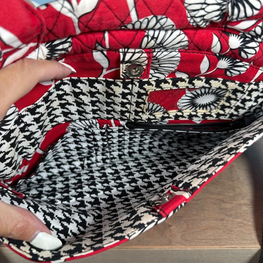 Vera Bradley Laptop Travel Bag Women Medium Red Poppy Floral Quilted Crossbody